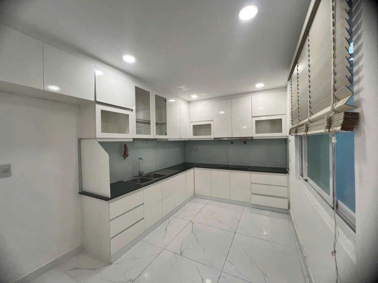 Cho thuê Biệt thự Phường Phú Mỹ, Quận 7, Diện tích 140m², Giá 45 Triệu/tháng 12