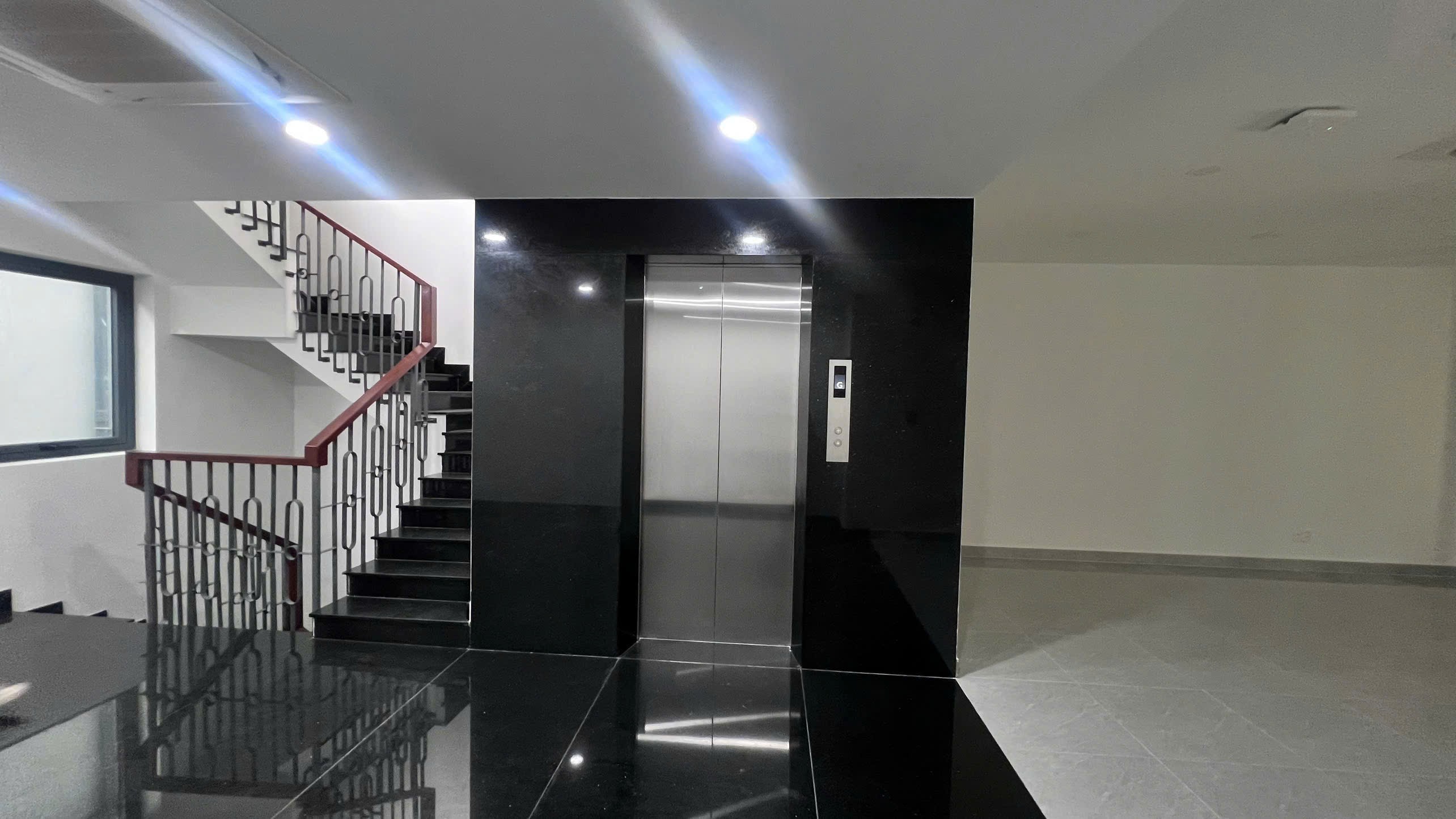 Cho thuê Nhà mặt tiền Phường 3, Quận 3, Diện tích 144m², Giá 300 Triệu/tháng
