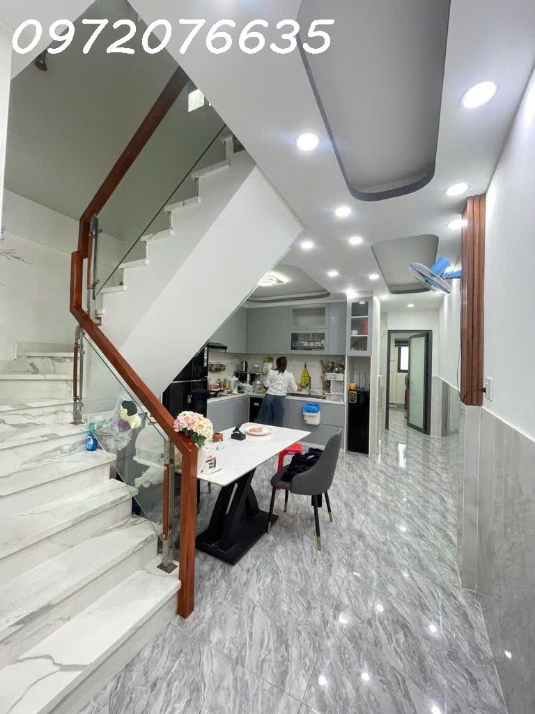 NHỈNH 4.x TỶ- HUỲNH TẤN PHÁT- NHÀ MỚI- DT 4 x 19- 4 PN, SHR- HOÀN CÔNG- GẦN PHÚ MỸ HƯNG. 5