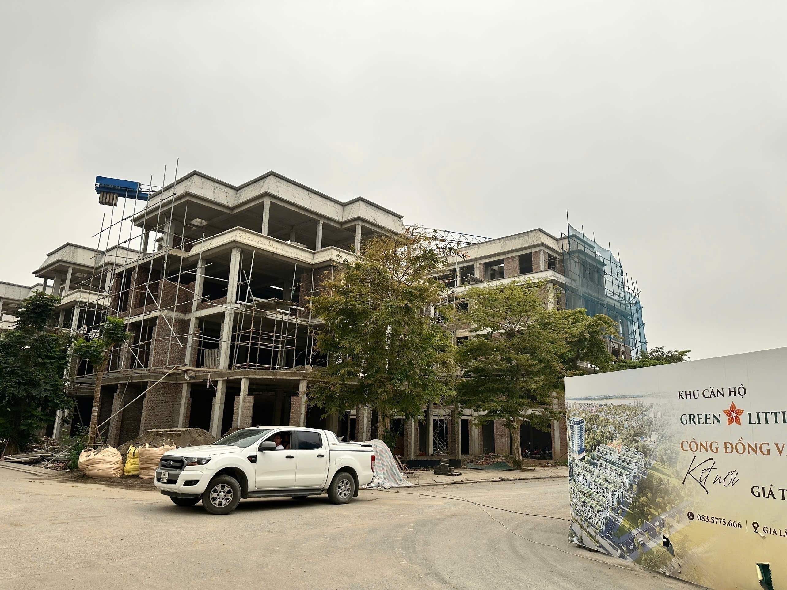 BÁN NHÀ Ở LIỀN KỀ CỔ BI DT 90M2 VÀI BƯỚC RA TRƯỜNG HỌC CÁC CẤP THOÁNG MÁT Ở SƯƠNG NHỈNH 15 TỶ 3