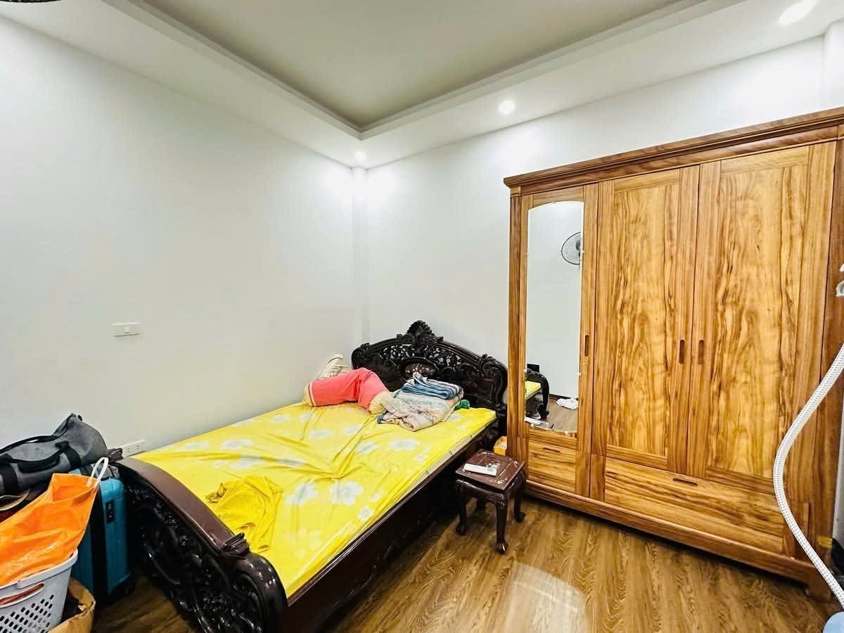 Hiếm. Bán nhà vị trí đắc địa đường Cổ Linh - Long Biên - HN 2