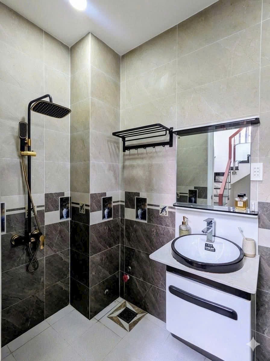Bán Nhà Mới Đẹp Góc 2 Mặt Tiền Đường Huỳnh Tấn Phát, Quận 7  - 5TỶ8. 4