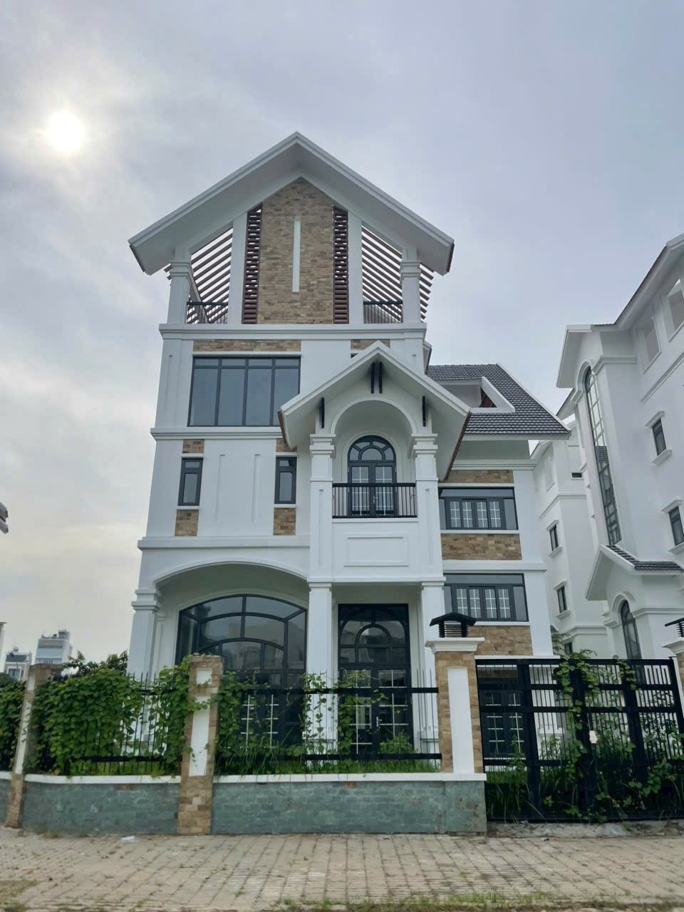 Cần bán Biệt thự Phường Thạnh Mỹ Lợi, Quận 2, Diện tích 355m², Giá 97 Tỷ 4