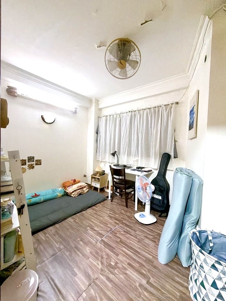 BÁN NHÀ CHỈ 5.65T- MT XE HƠI ĐẬU CỬA- NGANG 4.2M- Đ.ĐOÀN VĂN BƠ- GIAO THƯƠNG Đ.XÓM CHIẾU VỚI 4