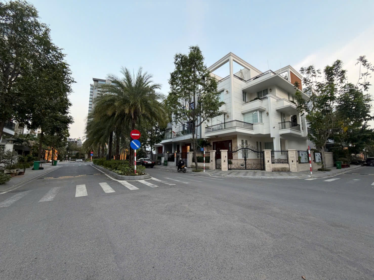 Cho thuê Biệt thự Quận 2, Hồ Chí Minh, Diện tích 600m², Giá 200 Triệu/tháng 4