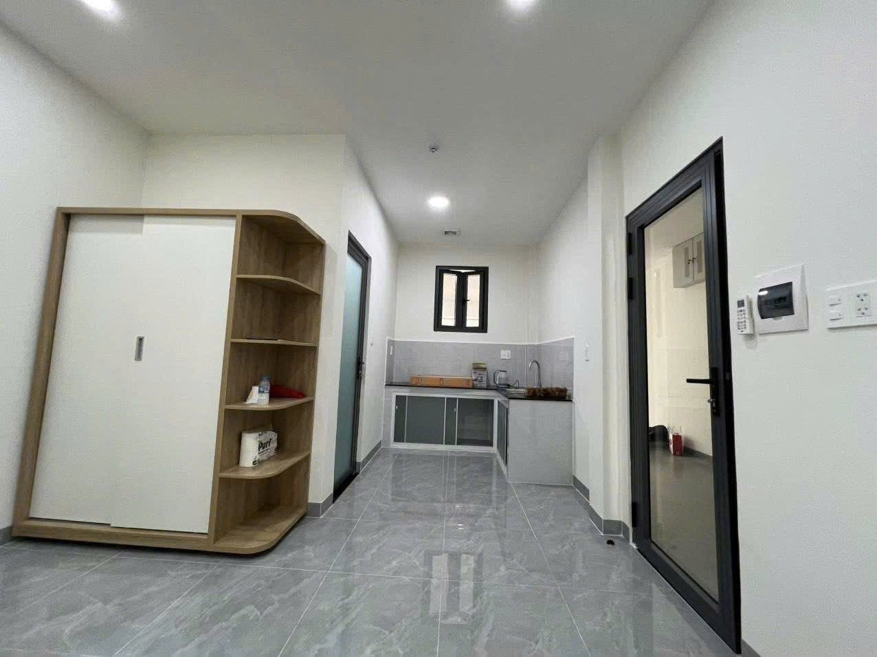 Cho thuê Nhà mặt tiền Phường Long Trường, Quận 9, Diện tích 75m², Giá Thương lượng 4