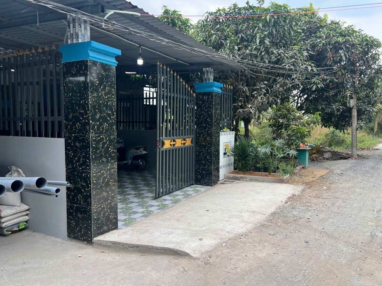 Bán nhà view sông có chòi thủy tạ xã Bình Đức dt 131,5m2 , 2pn, 2wc giá 1,15 tỷ 2