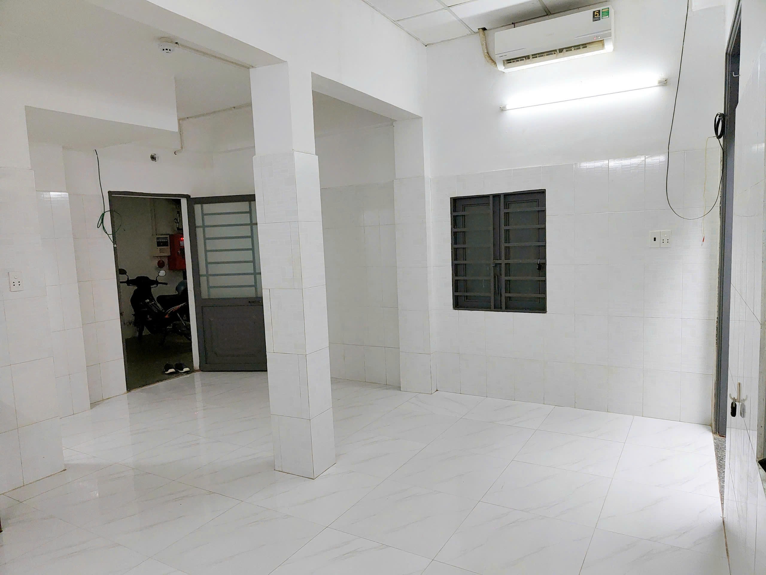 Cần bán Nhà mặt tiền Phường Hiệp Phú, Quận 9, Diện tích 74m², Giá 10 Tỷ 5