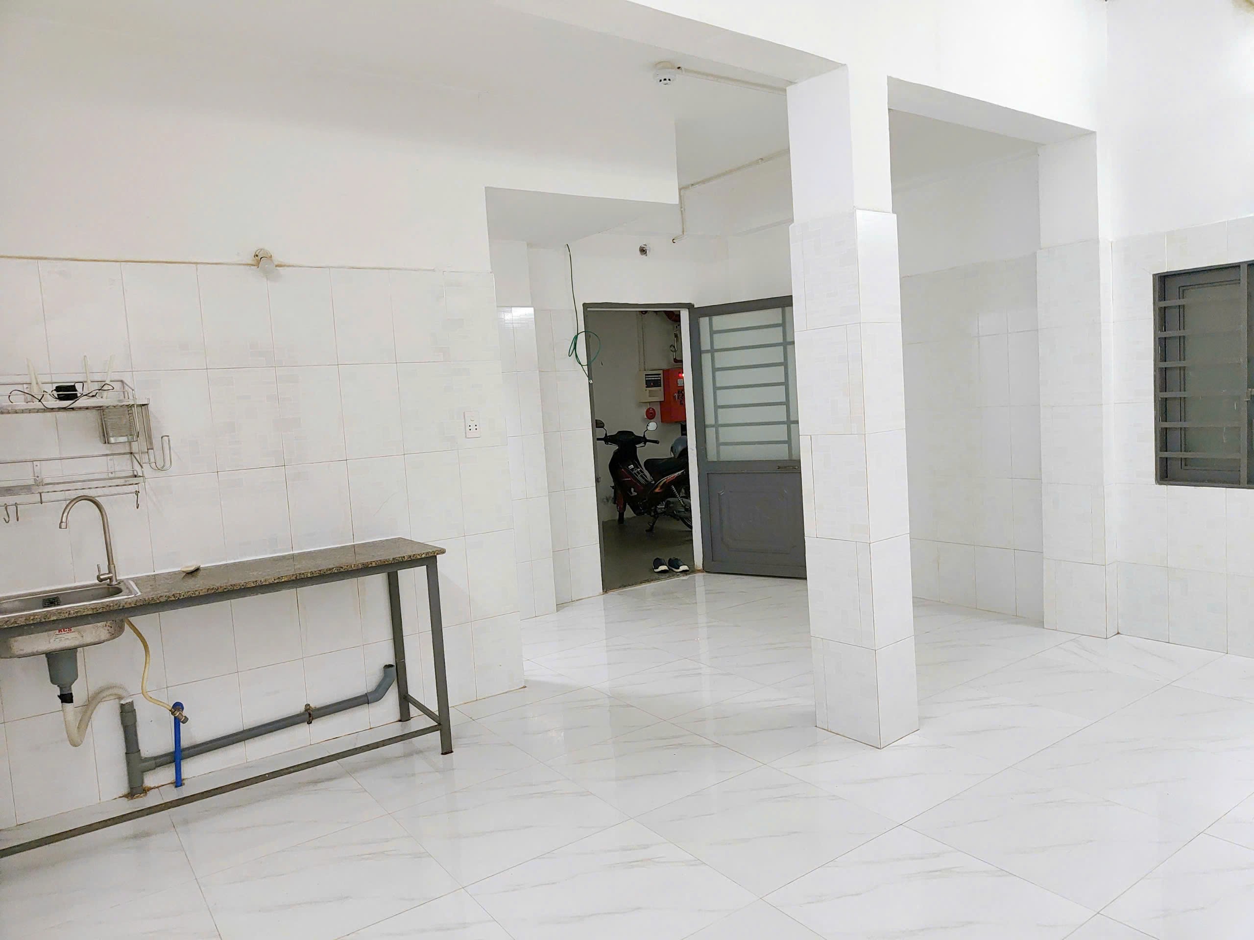 Cần bán Nhà mặt tiền Phường Hiệp Phú, Quận 9, Diện tích 74m², Giá 10 Tỷ 7