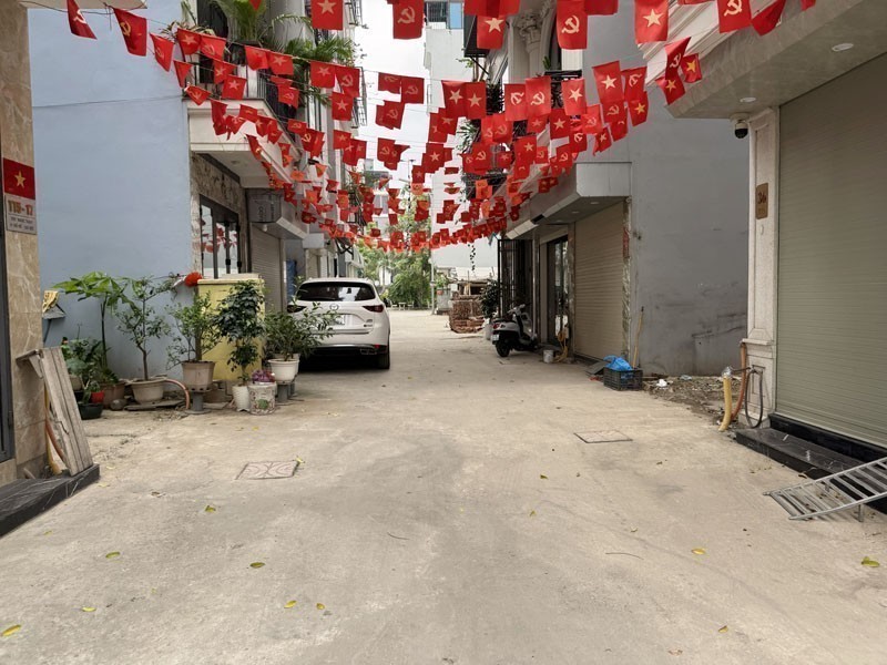 Bán đất TT4 TĐC Ngọc Thụy 50m2 - Vài bước ra Công viên, hồ điều hòa, trường học 3 cấp 2