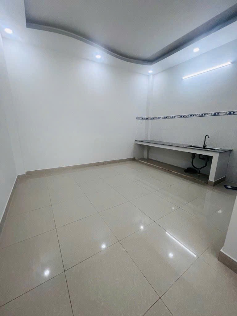 SIÊU PHẨM QUẬN 7- NHÀ MỚI 4 TẦNG – SÁT VÁCH PHÚ MỸ HƯNG – GIÁ CHỈ 6. X TỶ - DT GẦN 60M2. 4