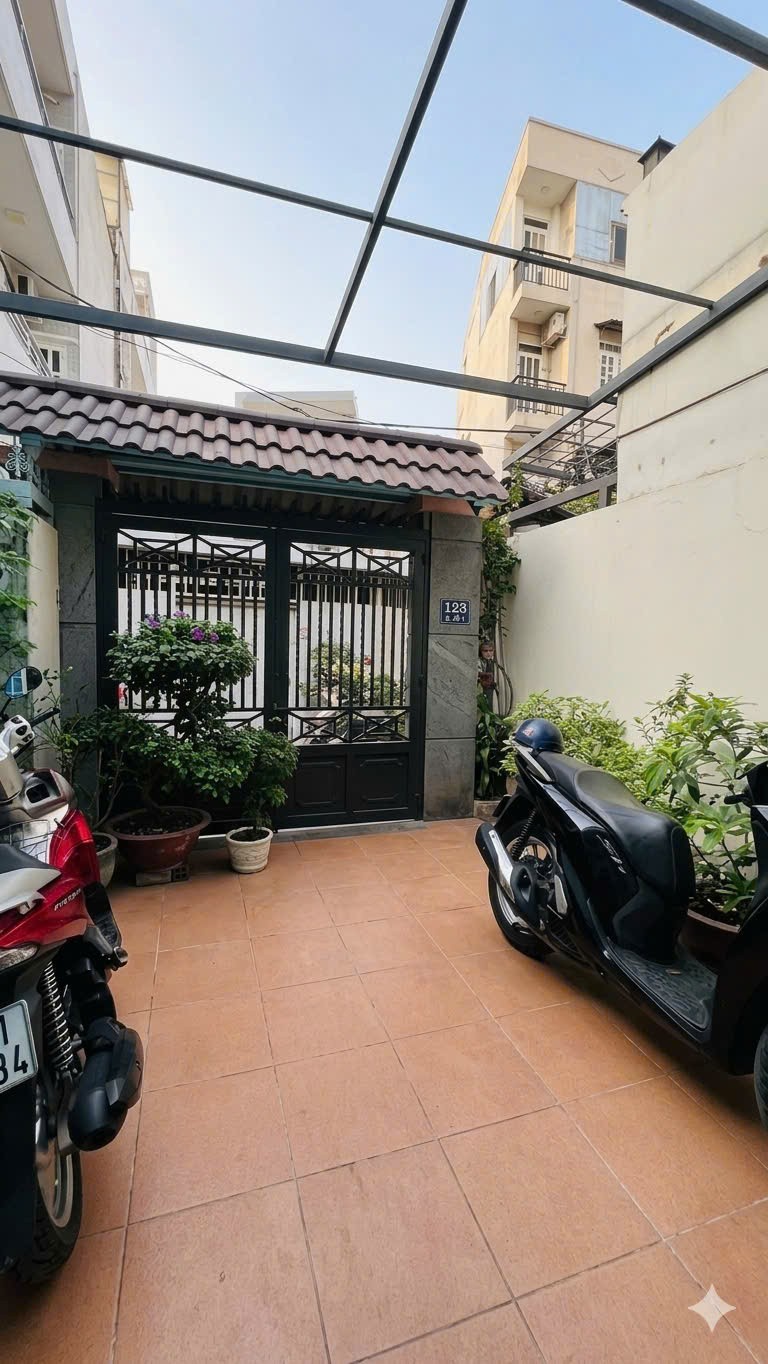 CHỈ 6. x TỶ-NỞ HÂU- NGANG 5M HIẾM- NHÀ MỚI ĐƯỜNG XE TẢI- SÁT PHÚ MỸ HƯNG- QUẬN 4 2