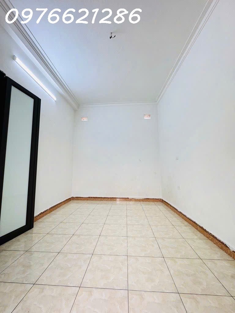 SIÊU HIẾM  - Bán nhà -VIỆT HƯNG – 40M² – MT 5M – 6 TỶ – GẦN NGÕ KINH DOANH 4