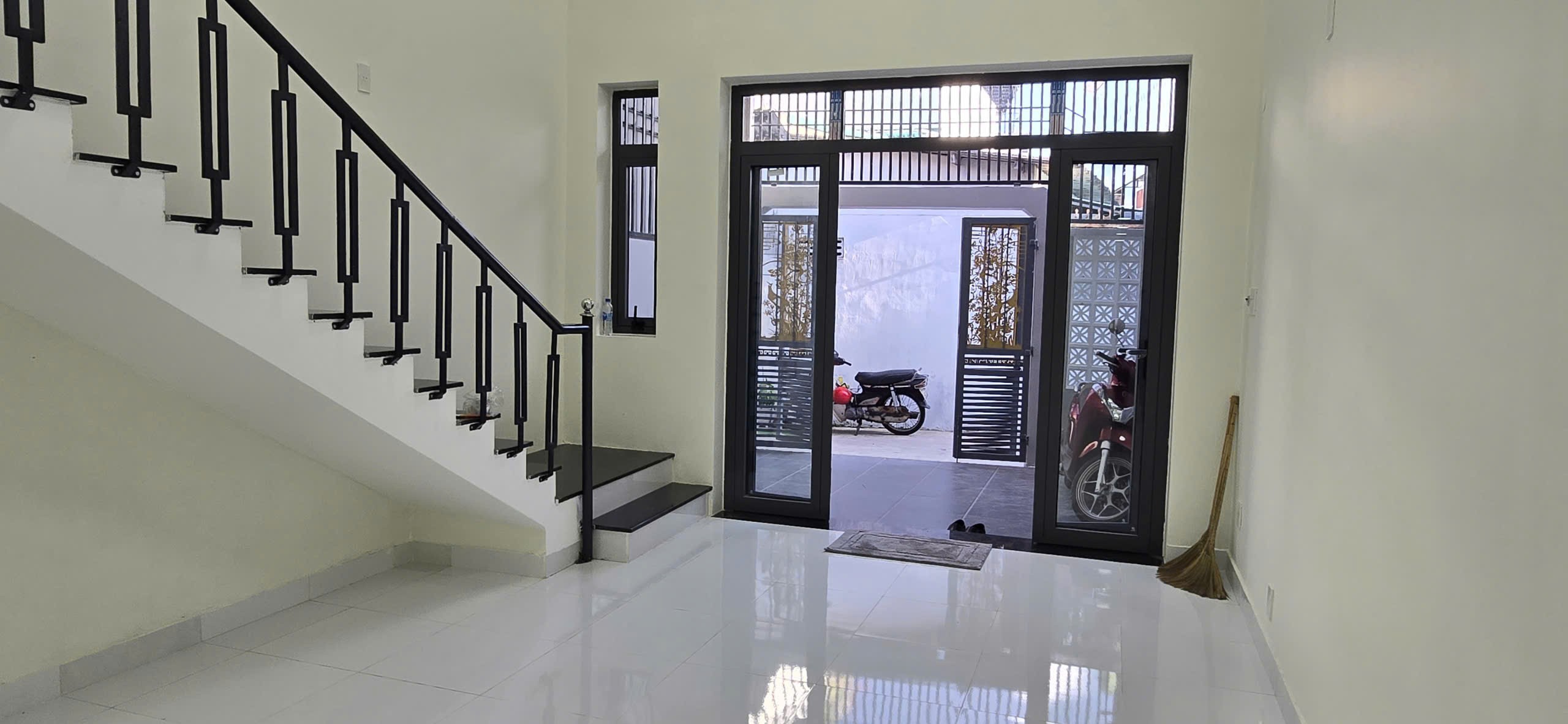 NHÀ NHA TRANG GIÁ RẺ, VĨNH HÒA, CÁCH BIỂN 5 PHÚT, 84M2, GIÁ CHỈ 5,5 TỶ 9