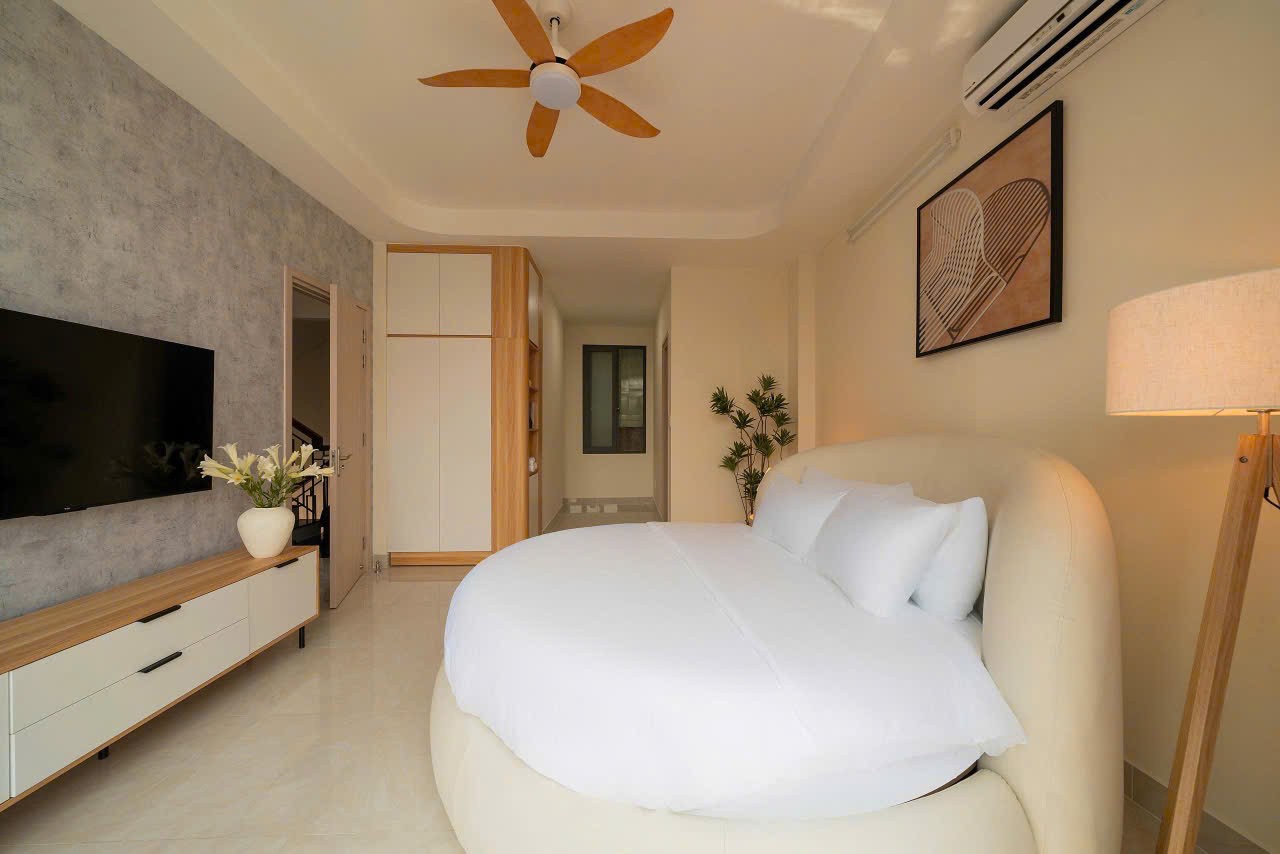 Cho thuê Nhà mặt tiền Phường Bình Trưng Đông, Quận 2, Diện tích 120m², Giá Thương lượng 14