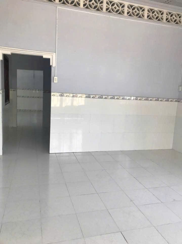Bán nhà cấp 4 xã Nhựt Chánh dt 227m2 thổ cư 3pn,2wc giá 1,75 tỷ 3