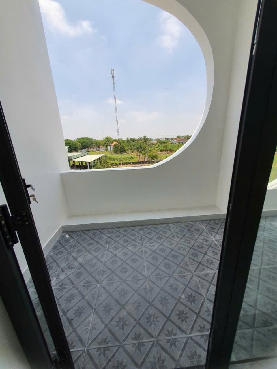 Bán nhà mới xây đường beton oto xã Đức Hòa Hạ dt 125m2 1 lầu 3pn,3wc giá 2,95 tỷ 7
