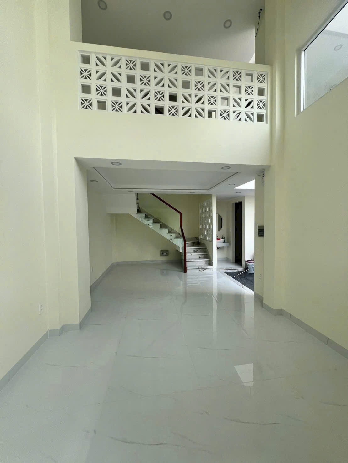 Cần bán Nhà mặt tiền Phường Phước Long B, Quận 9, Diện tích 54m², Giá 7.9 Tỷ 4