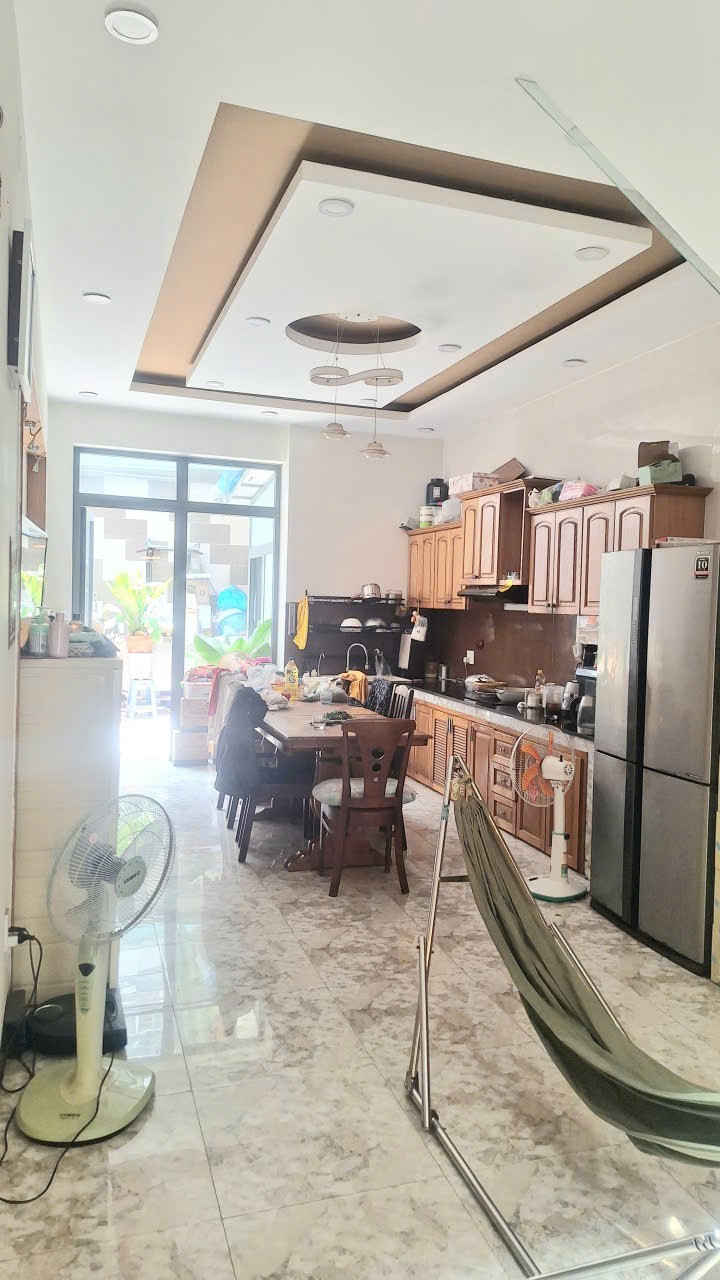Cần bán Nhà mặt tiền Phường Phước Bình, Quận 9, Diện tích 108m², Giá 12 Tỷ 6