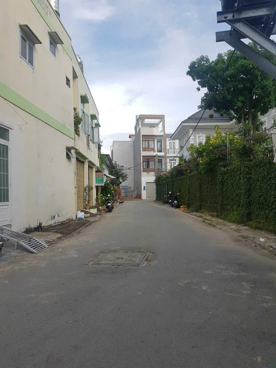Bán nhà góc 2mt khu phố Ông Nhiêu , p Long Trường,q9 ,dt 110m2 , 2 lầu, 4pn,4wc giá 6,5 tỷ 3