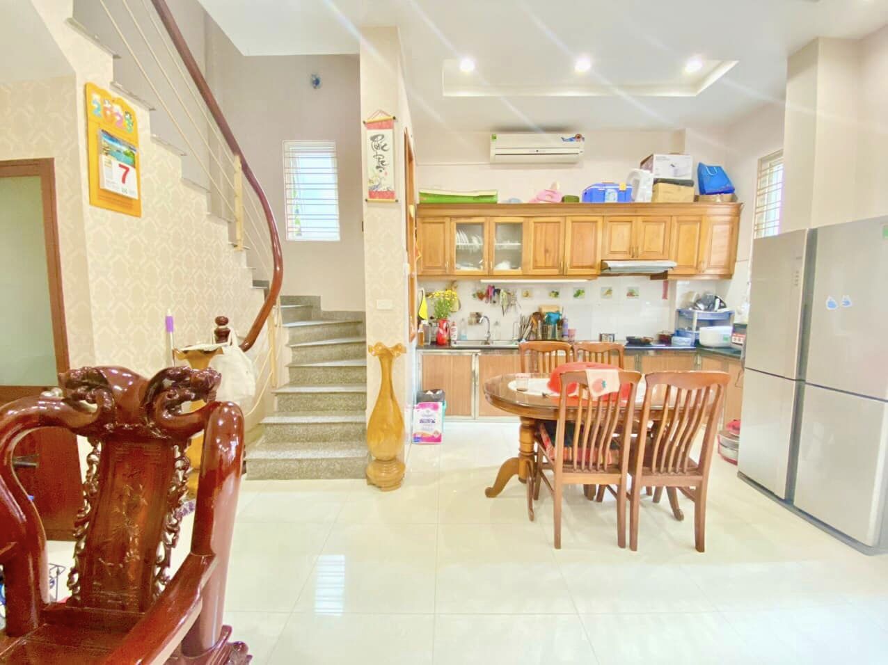 Cần bán Nhà mặt tiền đường Hoàng Đạo Thành, Phường Kim Giang, Diện tích 45m², Giá 9.98 Tỷ