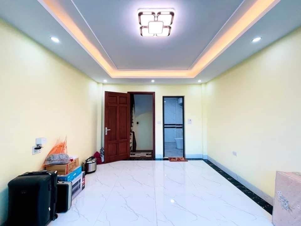 Giá Tốt. Cần Bán Nhà Đức Giang, Long Biên 5T, 35m2, chỉ 2,8 tỷ 2