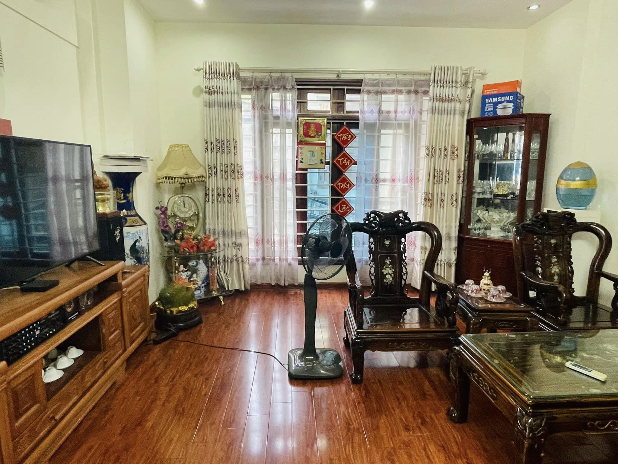 BÁN NHÀ XUÂN PHƯƠNG 3 TỶ 4 38M2, 5 TẦNG Ô TÔ TRÁNH TRƯỚC CỔNG, SÁT PHỐ 3