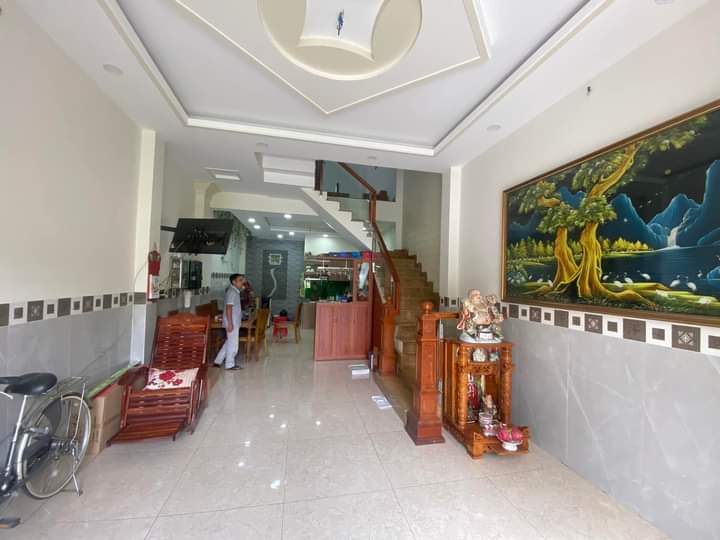 Cần bán Nhà mặt tiền đường Lê Văn Việt, Phường Tăng Nhơn Phú B, Diện tích 120m², Giá 6 Tỷ 2