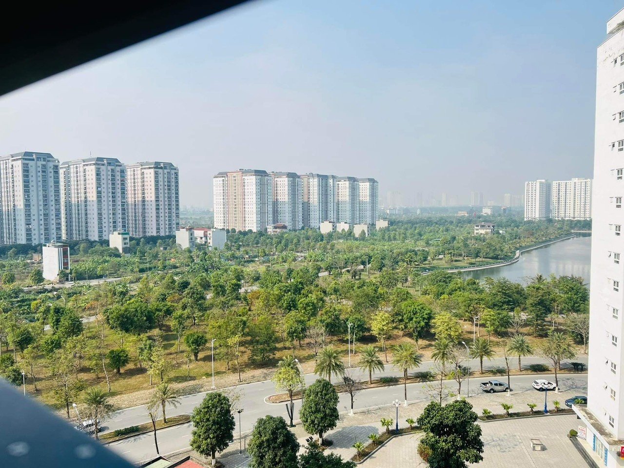 Cần bán căn hộ chung cư góc view Hồ, full nội thất tại KDT Thanh Hà Mường Thanh 2