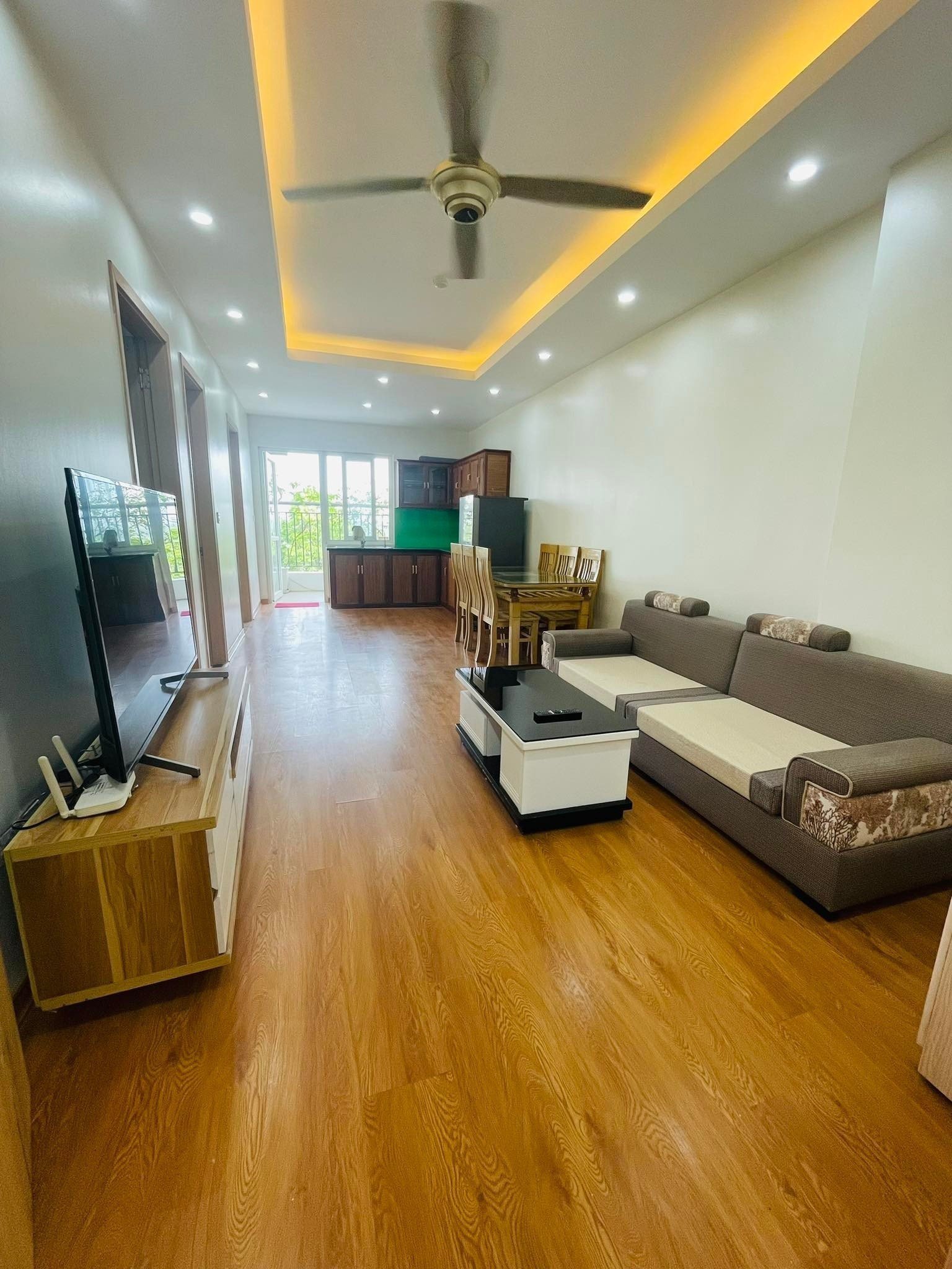 Chính chủ cần bán căn hộ 2 ngủ full đồ mới, view Hồ điều hòa giá 1.2 tỉ tại KDT Thanh Hà Cienco 5 6