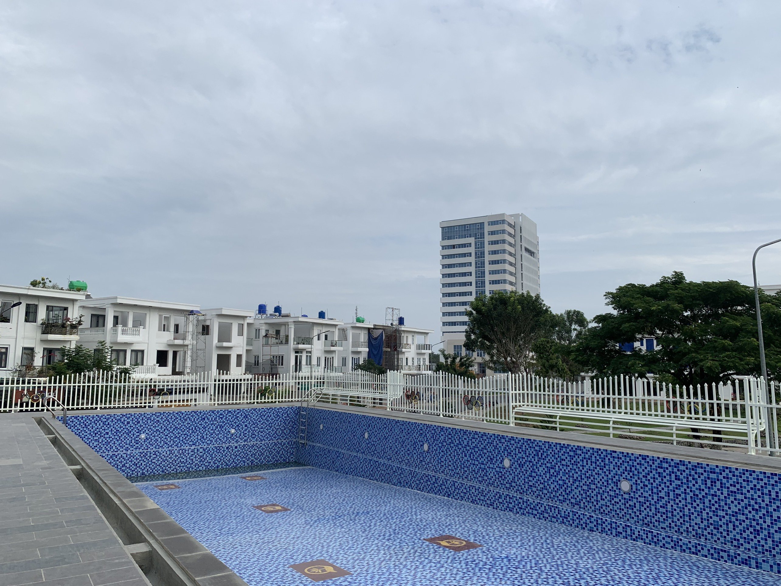 Cần bán Căn hộ chung cư đường Nguyễn Thị Định, Phường Phú Tân, Diện tích 87m², Giá 610 Triệu 9