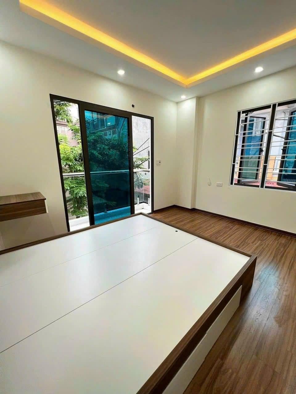 Bán Nhà Xuân Phương,Nam Từ Liêm xây 38M2,  4 Tầng, 4p ngủ, nội thất đẹp, 30m ô tô đỗ 2