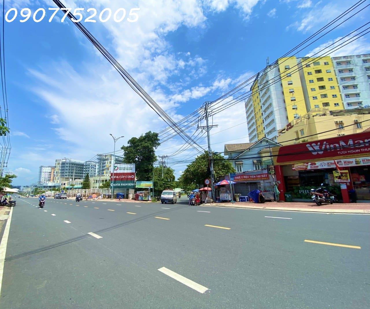 GIẢM 2 TỶ - 300M2 LINH TRUNG - 11 CHDV - CHỈ 12 TỶ 3