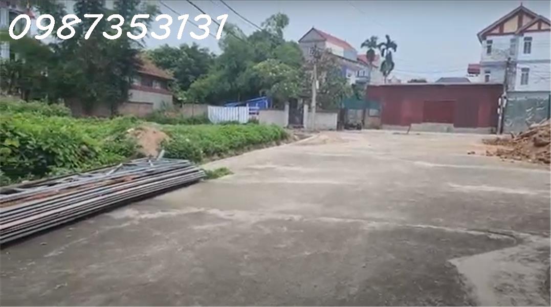 Bán đất Vân Nội, Đông Anh gần 80m2 full thổ cư, tặng nhà cấp 4 cổng, 2 ô tô tránh nhau 1