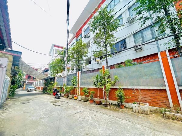 Bán nhà Thanh Đàm 116m mt5m nhà dân xây đẹp 2