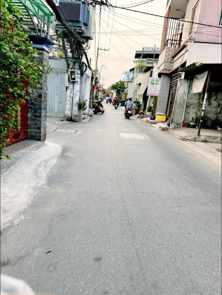 Bán nhà đường số 19, Bình Tân, hẻm xe hơi thông, 2tầng, 4x10, 3 tỷ4 TL, 1