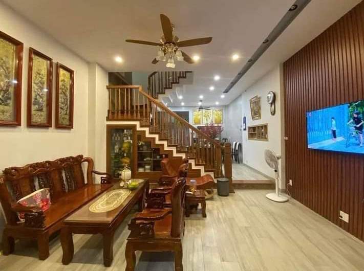 Tôi bán nhà Mặt phố Trần Phú sầm uất gần phố Nguyễn Văn Lộc 58m2 chỉ 12.68 tỷ. LH 0989.62.6116