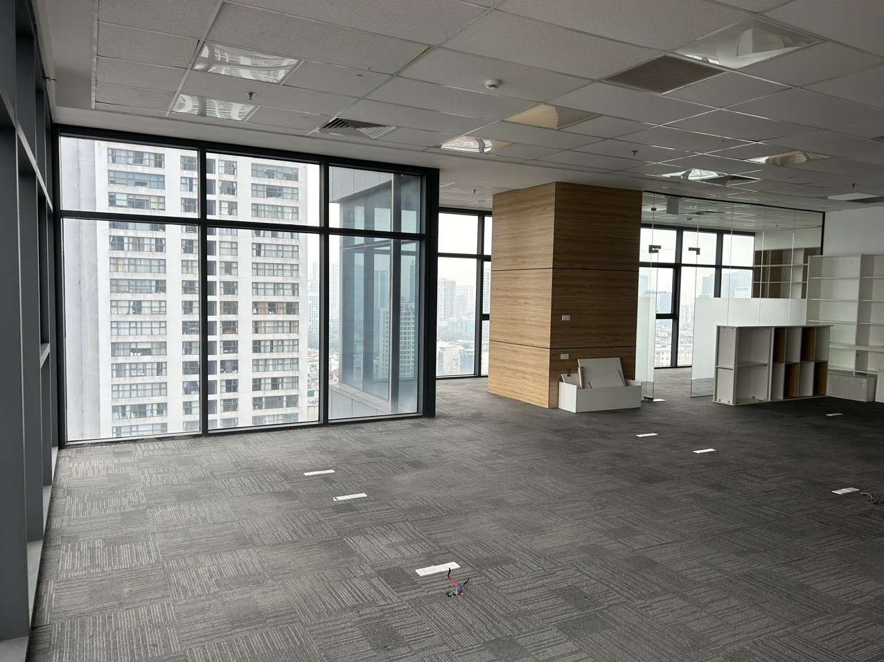 Chủ nhà cần cho thuê lô văn phòng 140m² tại tháp văn phòng mặt đường Cầu Giấy, Hà Nội. 2