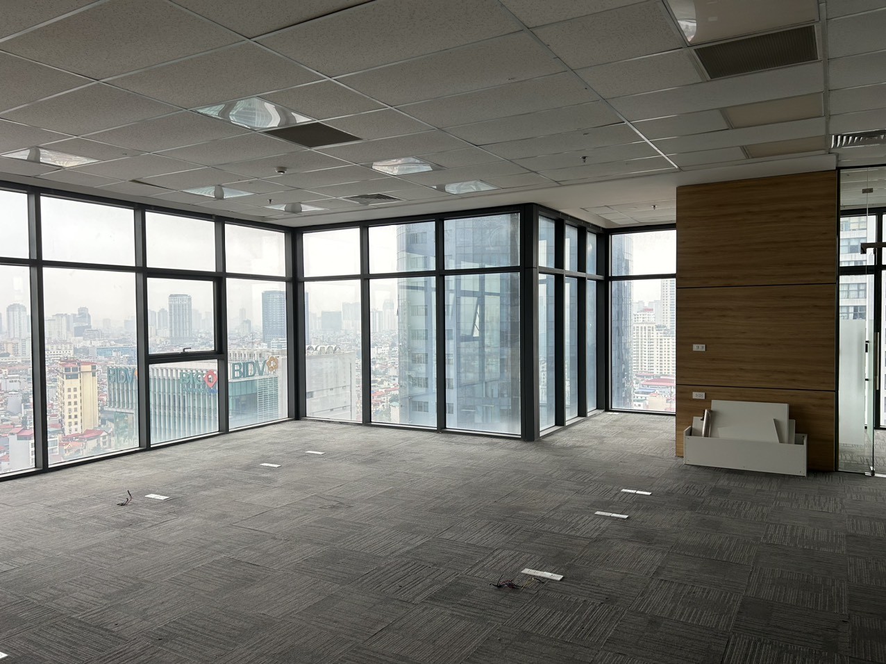 Chủ nhà cần cho thuê lô văn phòng 140m² tại tháp văn phòng mặt đường Cầu Giấy, Hà Nội. 3