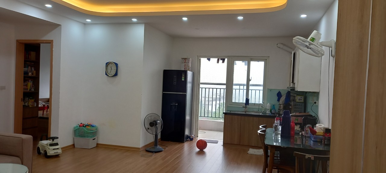 Cần bán căn hộ góc đầy đủ nội thất, view thoáng hướng Nam giá rẻ nhất KDT Thanh Hà Cienco 5 2