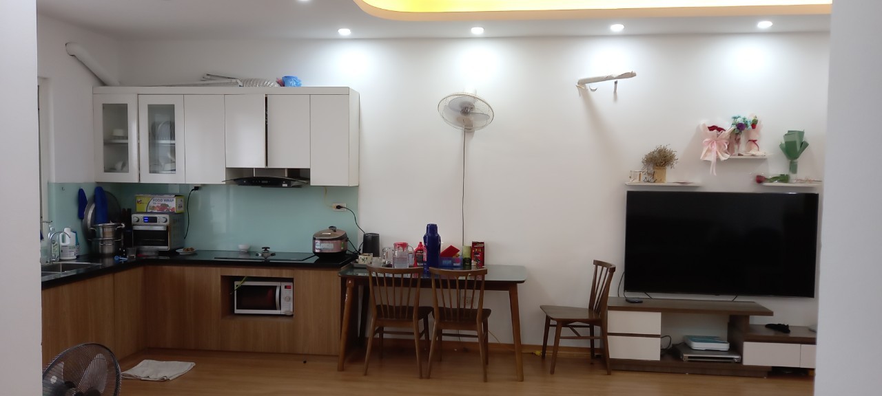 Cần bán căn hộ góc đầy đủ nội thất, view thoáng hướng Nam giá rẻ nhất KDT Thanh Hà Cienco 5 4