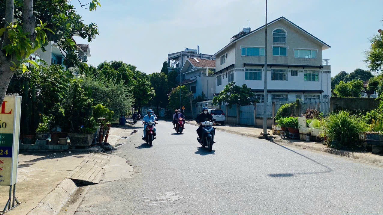 Cần bán Đất đường Thân Văn Nhiếp, Phường An Phú, Diện tích 119m², Giá 20.2 Tỷ 2