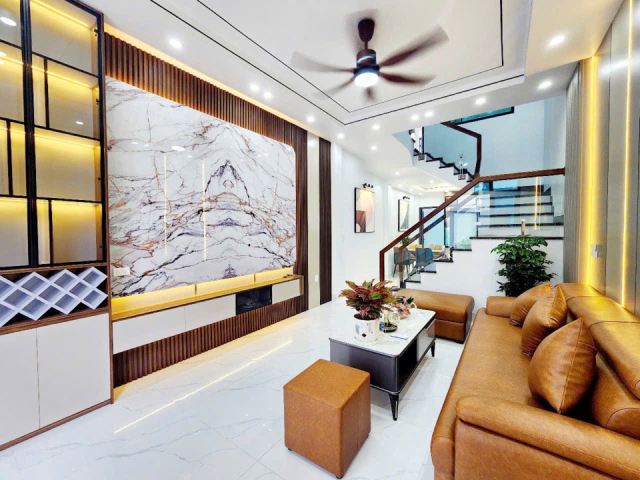 Bán căn nhà 3 tầng ngõ đường Nguyễn Lương Bằng, ph Thanh Bình, TP HD, 48m2, 3 ngủ, 3 vs 2