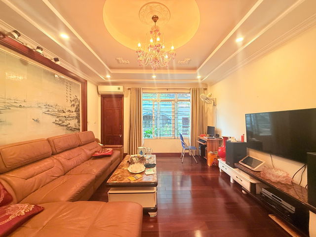 PHÂN LÔ NGHĨA ĐÔ CẦU GIẤY - NHÀ ĐẸP THOÁNG Ở THÍCH - TIỆN ÍCH BẠT NGÀN - THÔNG SỐ VÀNG -56M2 X 5 3