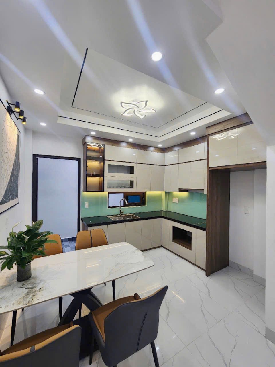 Bán căn nhà 3 tầng ngõ đường Nguyễn Lương Bằng, ph Thanh Bình, TP HD, 48m2, 3 ngủ, 3 vs 3
