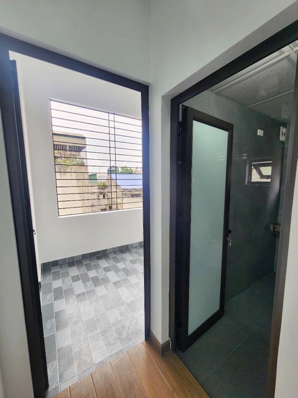 Bán căn nhà 3 tầng ngõ đường Nguyễn Lương Bằng, ph Thanh Bình, TP HD, 48m2, 3 ngủ, 3 vs 6