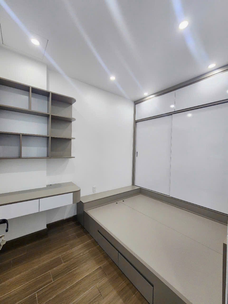 Bán căn nhà 3 tầng ngõ đường Nguyễn Lương Bằng, ph Thanh Bình, TP HD, 48m2, 3 ngủ, 3 vs 7