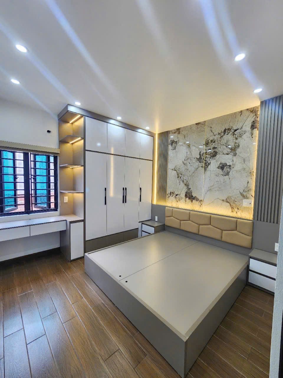 Bán căn nhà 3 tầng ngõ đường Nguyễn Lương Bằng, ph Thanh Bình, TP HD, 48m2, 3 ngủ, 3 vs 8