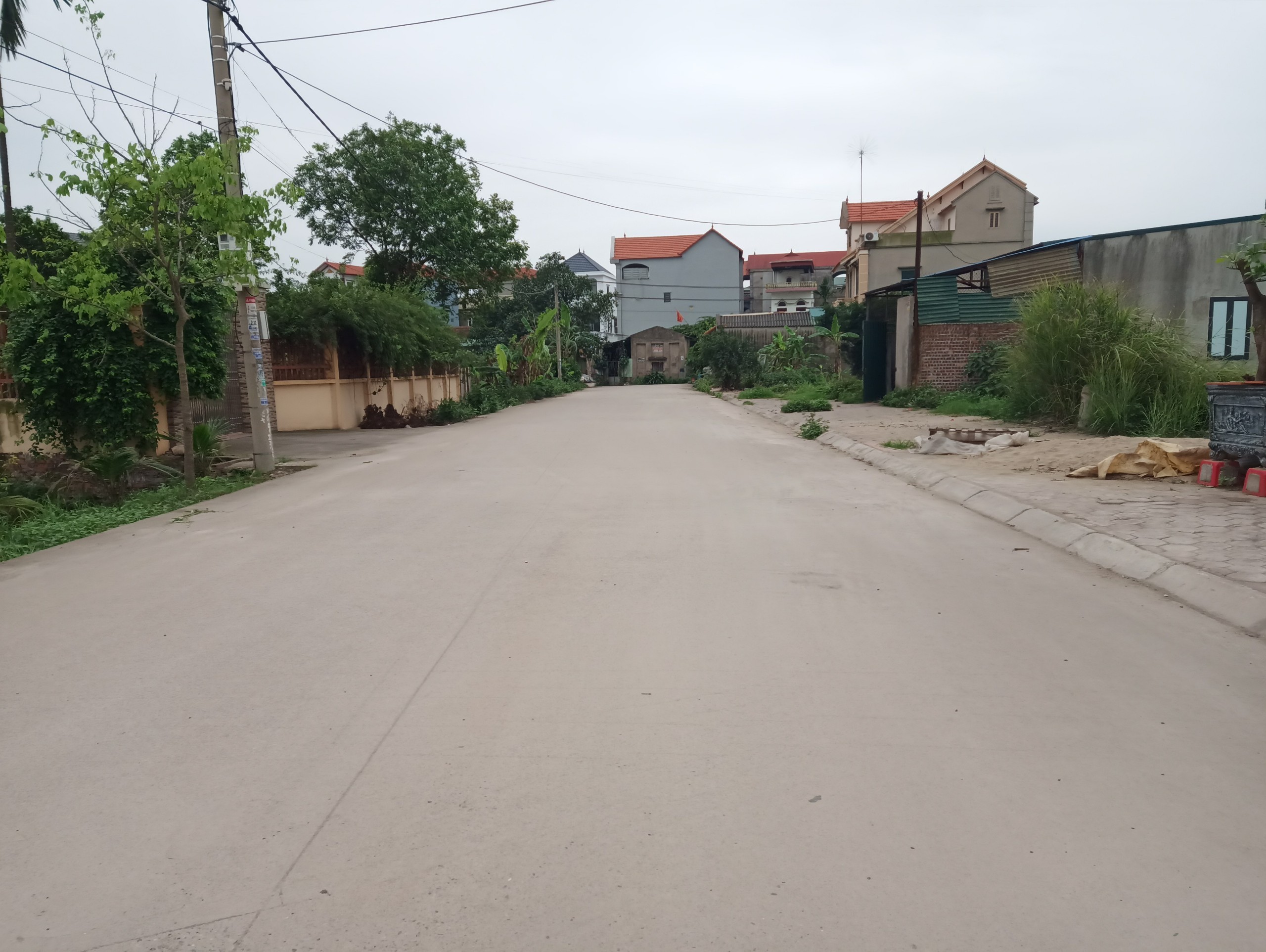 Đấu giá trịnh xá còn đúng 01 lô 125m, đườn 3 ô tô tránh, giá tốt,  0835459289