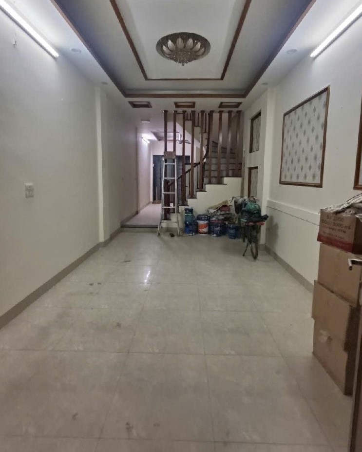BÁN NHÀ NGỌC HỒI, HOÀNG MAI, Ô TÔ VF3 ĐỖ CỬA, 30M RA PHỐ, SD 46M2, 8.8TỶ(CTL)